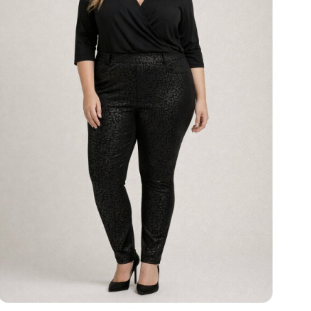 Terra & Sky Plus Size 1X Ponte Skinny Pants Black Animal Print Stretch 16W 18W